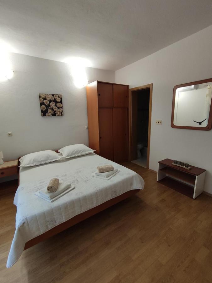 Apartments Jadranka Makarska Exterior foto