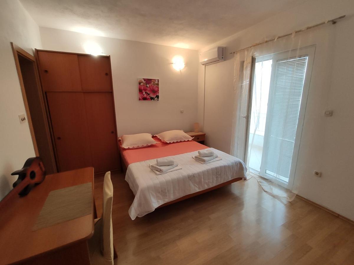 Apartments Jadranka Makarska Exterior foto